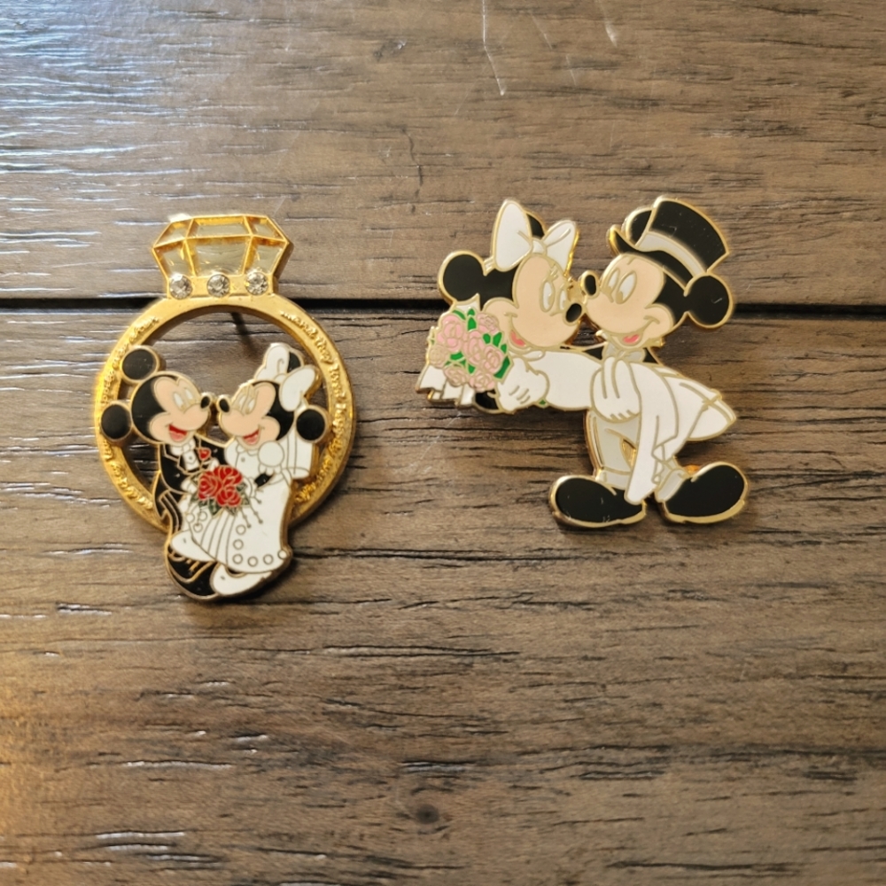 Just Married Mickey and Minnie Disney Pins